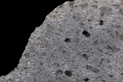 Basalte demi-deuil - détail d'une surface polie